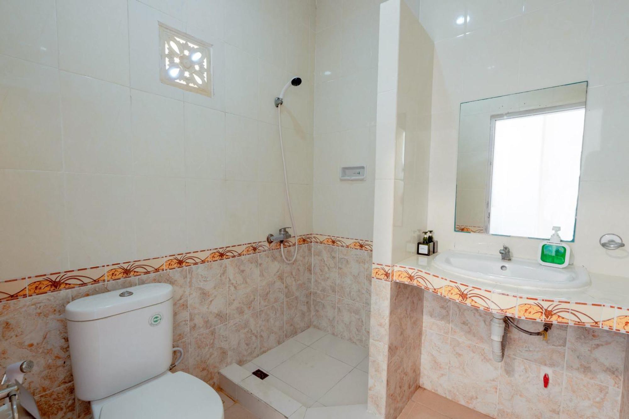 Urbanview Hotel Rasa Sayang Inn Tanjung Benoa Bali Kuta Selatan Dış mekan fotoğraf