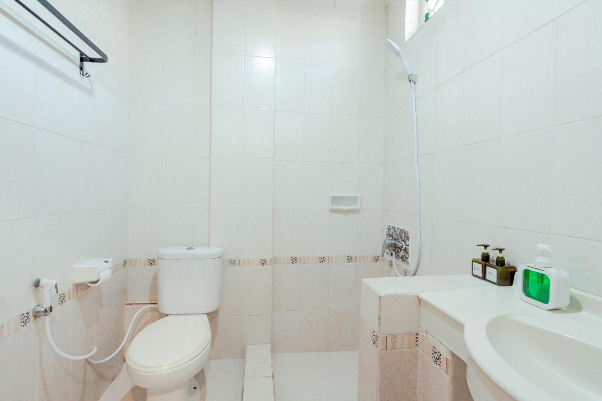 Urbanview Hotel Rasa Sayang Inn Tanjung Benoa Bali Kuta Selatan Dış mekan fotoğraf