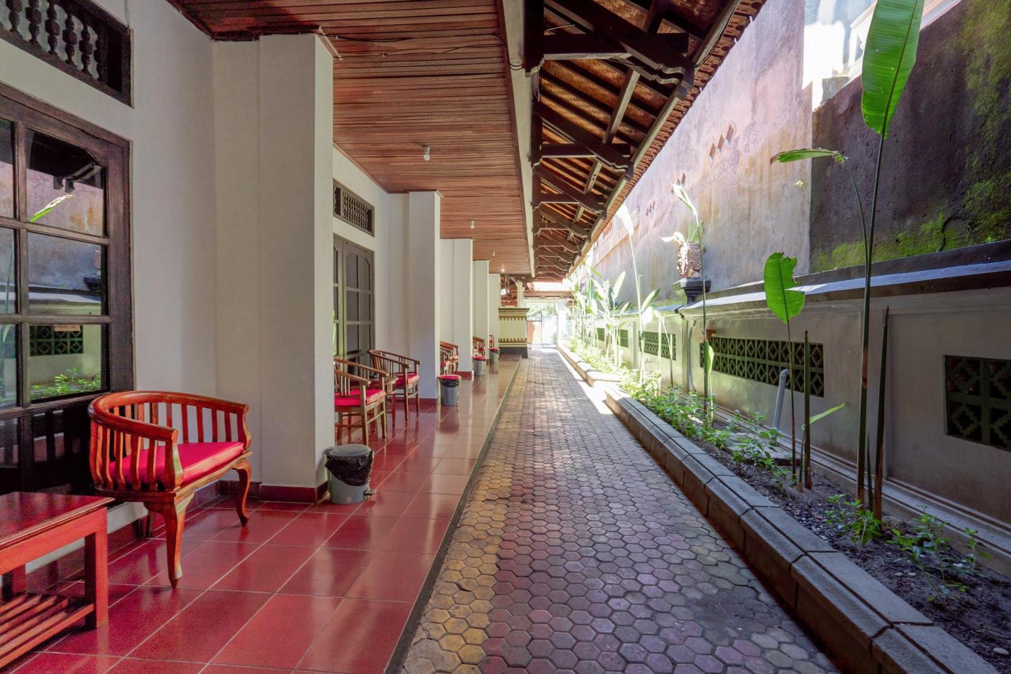 Urbanview Hotel Rasa Sayang Inn Tanjung Benoa Bali Kuta Selatan Dış mekan fotoğraf